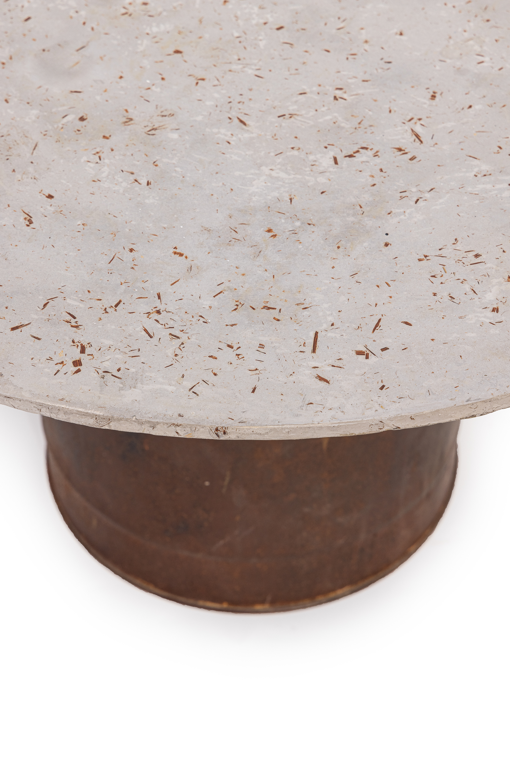 שולחן על פח פרט